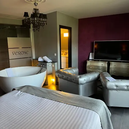 L'ecrin Des Vennes - Centre Hotel 3*