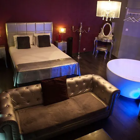 L'ecrin Des Vennes - Centre Отель Льеж