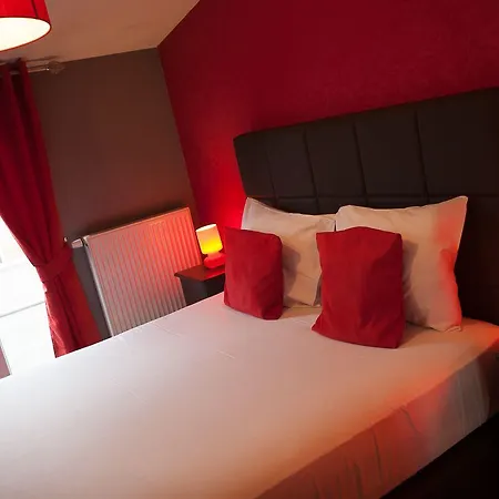 Hotel L'ecrin Des Vennes - Centre 3*