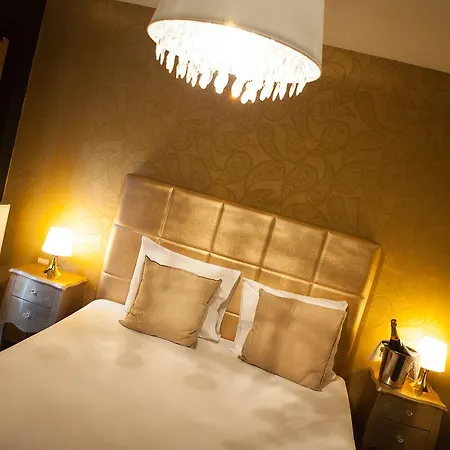 L'ecrin Des Vennes - Centre Hotel 3*