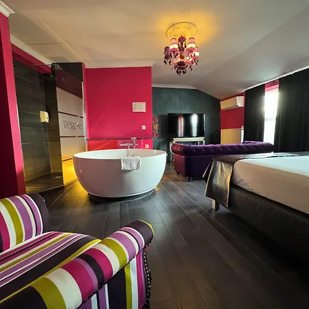 Отель L'ecrin Des Vennes - Centre Льеж