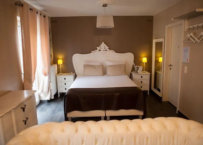 L'ecrin Des Vennes - Centre Hotel 3*