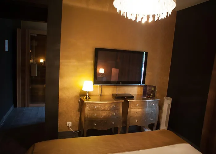 L'ecrin Des Vennes - Centre Hotel 3*