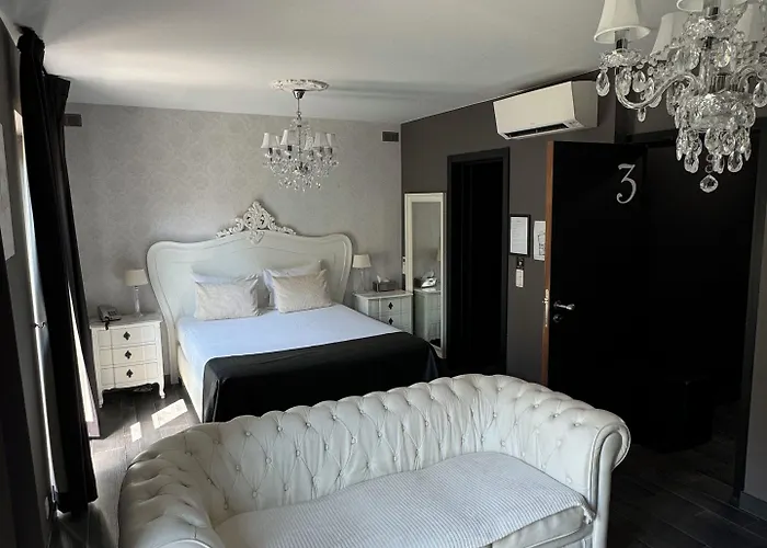 Hotel L'ecrin Des Vennes - Centre Liège